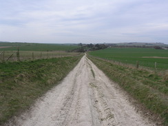 P20101010047	The descent down into Avebury,