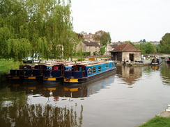 P20105200036	The canal in Bradford-on-Avon.