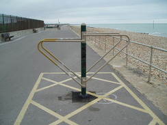 P20107070009	A push-up / dip station on Bognor Regis seafront.