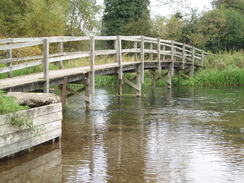 P2010A180141	The footbridge over the River Test.