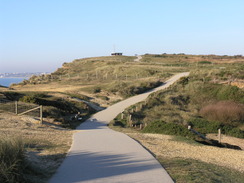 P2010B290855	The path west across Hengistbury Head.