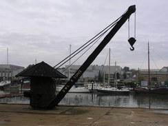 P20111041409	A crane beside the river in Newport.