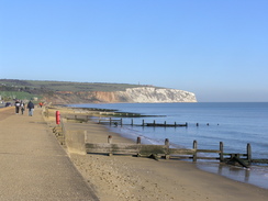 P20111191676	Followng the promenade southwestwards into Sandown.