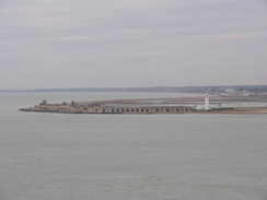 P20111242218	The view across towards Hurst Castle.