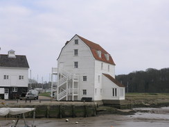 P20113283819	Woodbridge tide mill.
