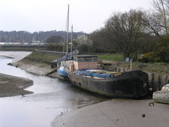 P20113283864	A boat moored by Wilford Bridge.