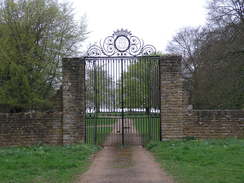 P20114134619	A gateway at Brewer's Grave.