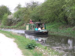 P20114134744	A narrowboat on the canal.