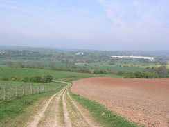 P20114235206	Descending down from Havenhouse Farm towards Rocester.