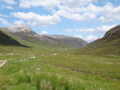 P2011DSC00775	Heading west along the Lairig towards Lairigmor.