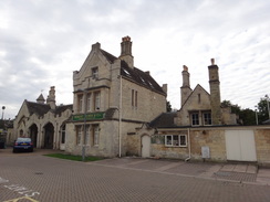 P2011DSC01073	Stamford station.