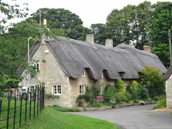 P2011DSC01168	Cottages in Empingham.