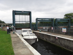 P2011DSC01436	Orton Lock.