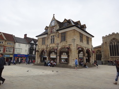 P2011DSC01469	Peterborough Market Square.