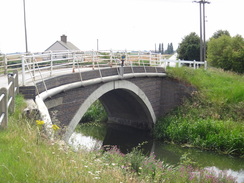 P2011DSC01565	Turningtree Bridge.