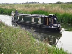 P2011DSC01577	A narrowboat on the Briggate River.