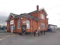 P2011DSC03153	Barnetby station.