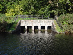 P2011DSC03436	A sluice into the canal.