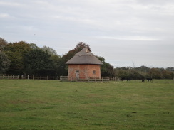 P2011DSC06290	A strange building in a field near Hall Farm.