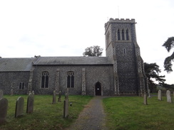 P2011DSC06307	Brockdish church.