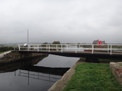 P2011DSC07445	The swing bridge at Topsham Lock.