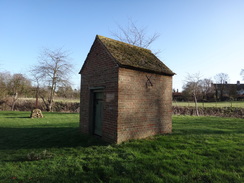 P2012DSC08849	Broughton lock-up.