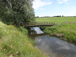 P2012DSC00719	A bridge over the Colne.