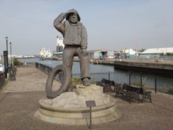 P2012DSC00763	The RNLI statue in Lowestoft.