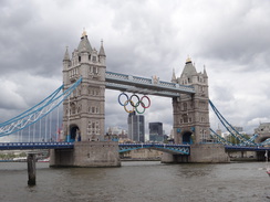 P2012DSC01147	Tower Bridge.