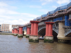 P2012DSC01184	Blackfriars Railway Bridge.