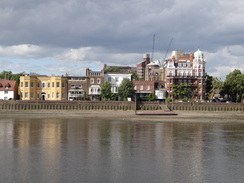 P2012DSC01301	Looking across the Thames at Hammersmith Bridge.