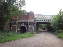 P2012DSC01323	Kew Railway Bridge.