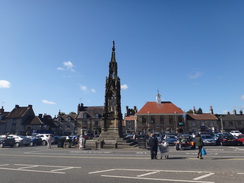 P2012DSC02542	The statue of William Duncombe in Helmsley Market Place.