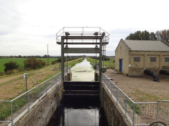 P2012DSC03686	Swaffham Lock.