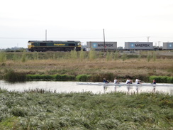 P2012DSC03758	A train approaching Newmarket Bridge.