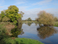 P2017DSC07083	The river to the north of Buckden Marina.