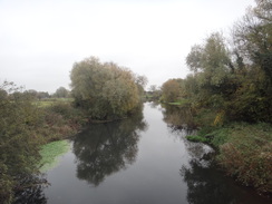 P2017DSC07353	The river between Willington and Great Barford.