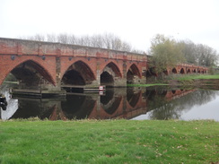 P2017DSC07359	Barford Bridge.