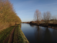 P2018DSC07701	Heading northeast along the Grand Union Canal from Stonebridge.