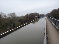 P2018DSC07917	On top of the Iron Trunk Aqueduct.