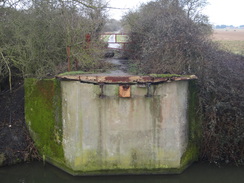 P2018DSC08149	The remains of Flat Bridge.