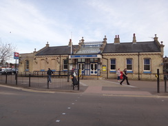 P2018DSC08723	King's Lynn railway station.