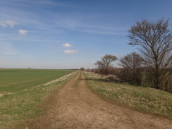 P2018DSC08770	The path between Fotheringhay and Warmington.