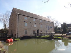 P2018DSC08779	Warmington Mill.