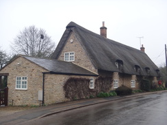 P2018DSC09538	Houses in Harringworth.