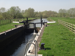 P2018DSC09938	Barton Lock.