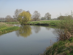 P2018DSC09942	The Nene between Barton Lock and Hardwater Mill.