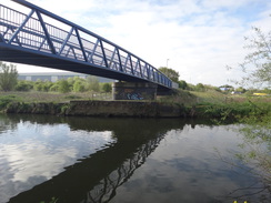 P2018DSC00162	The footbridge over the river from Victoria Mills.