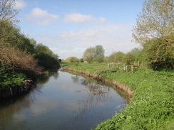 P2018DSC00193	The Nene approaching Ditchford Bridge.