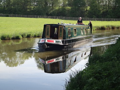 P2018DSC00448	A boat cruising the canal.